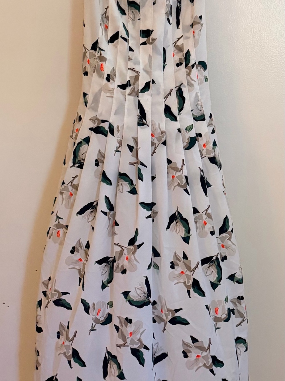 Banana Republic White Floral Pleated Dress with Magnolia Blooms